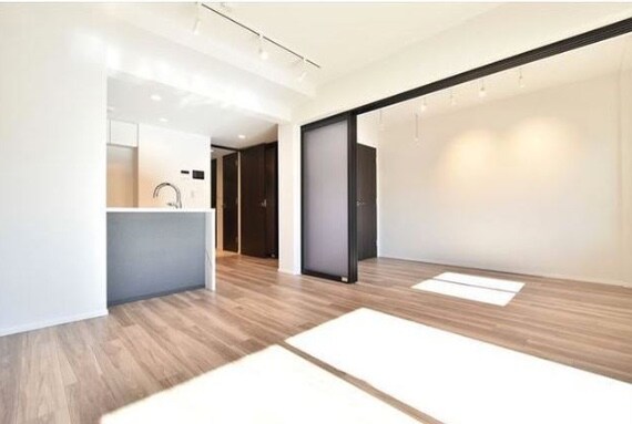 グランパセオ西麻布の物件内観写真