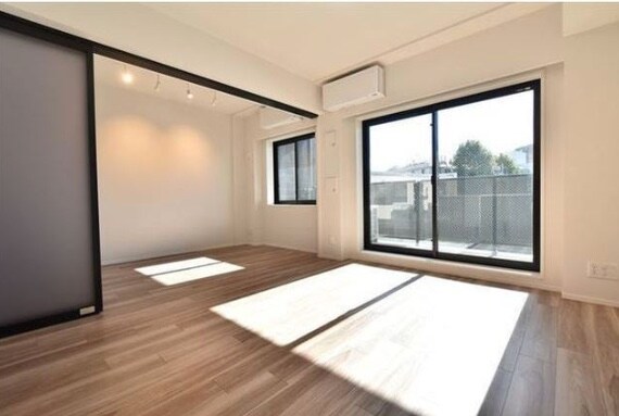 グランパセオ西麻布の物件内観写真