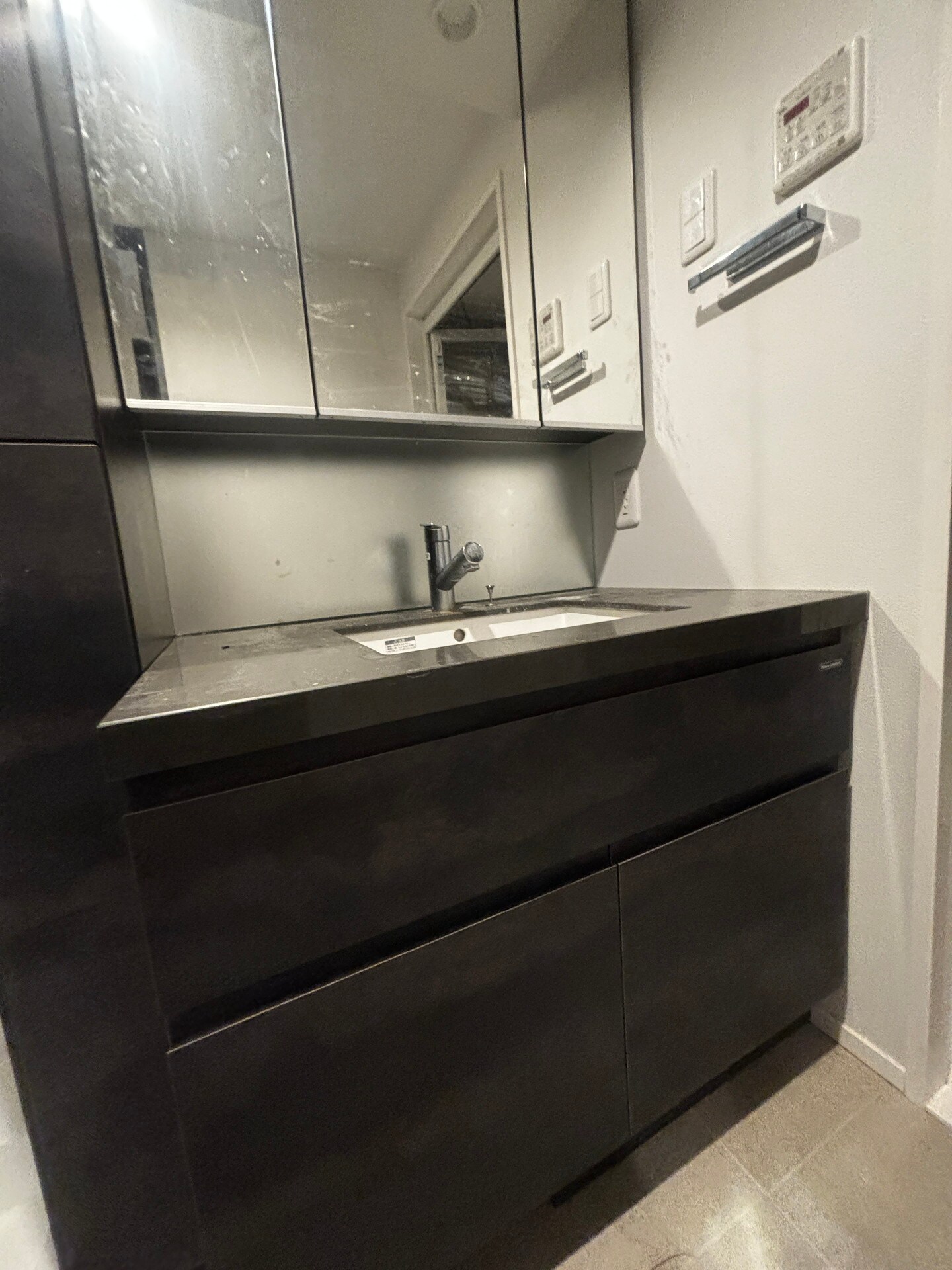 グランパセオ西麻布の物件内観写真