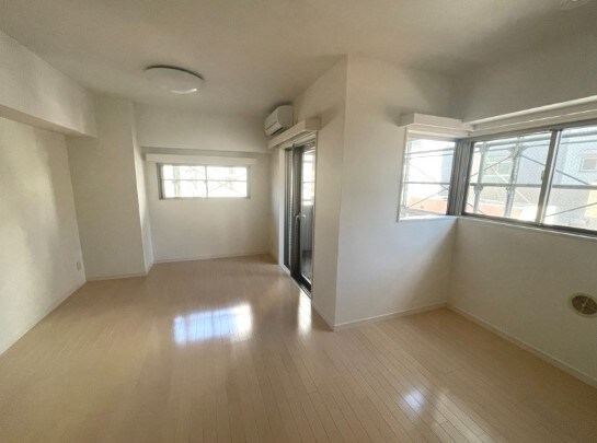 ラグジュアリーアパートメント御徒町の物件内観写真