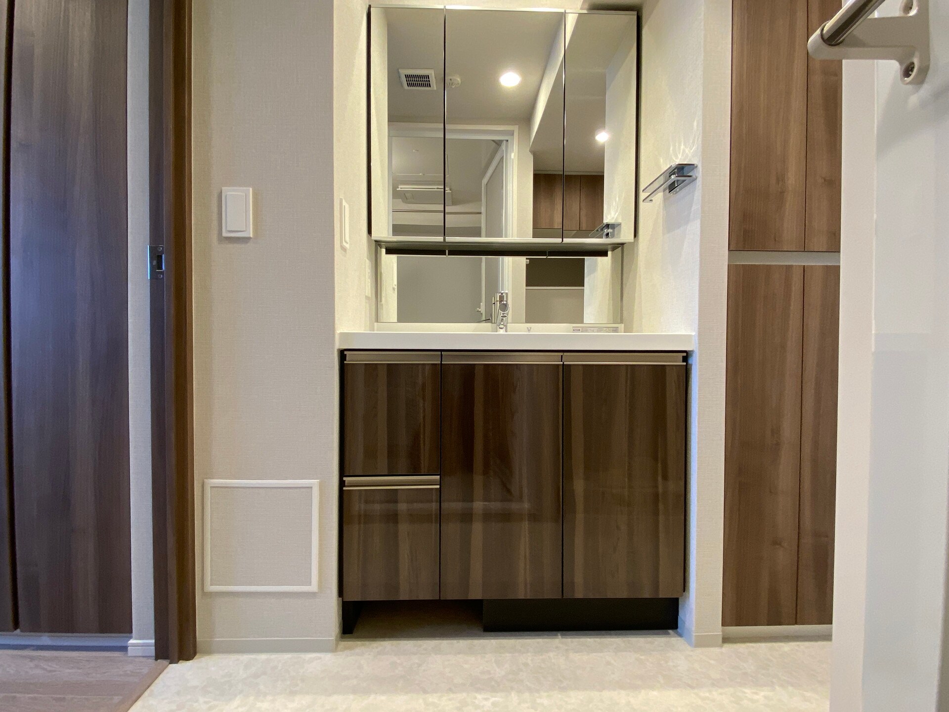 クレストコート町屋の物件内観写真