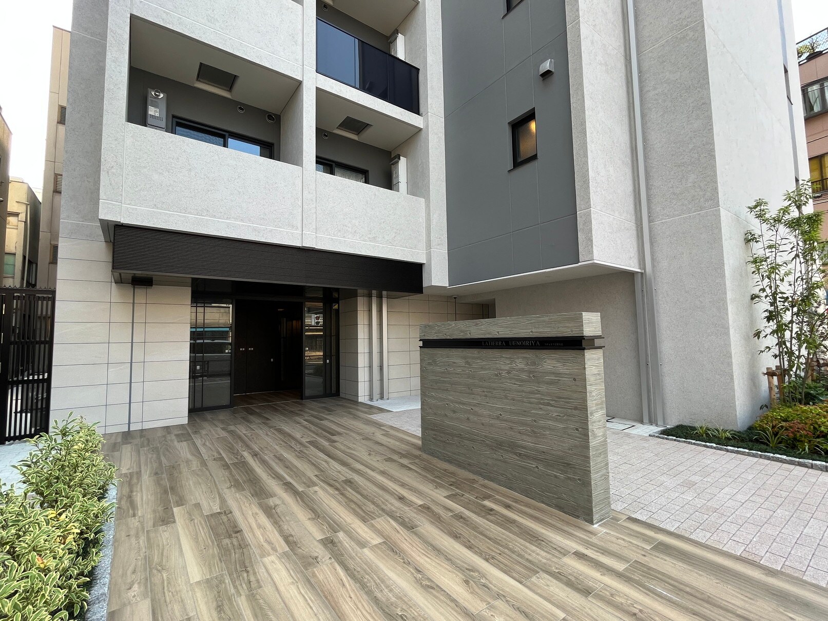 ラティエラ上野入谷の物件内観写真