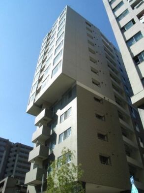 グレイスコート上野の物件外観写真