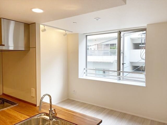 エルスタンザ文京湯島の物件内観写真