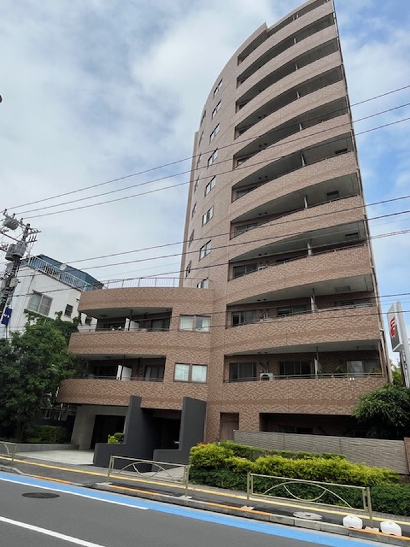 オーパスホームズ白山の物件外観写真