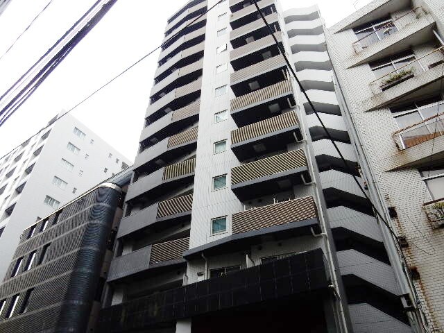 メインステージ九段下の物件外観写真