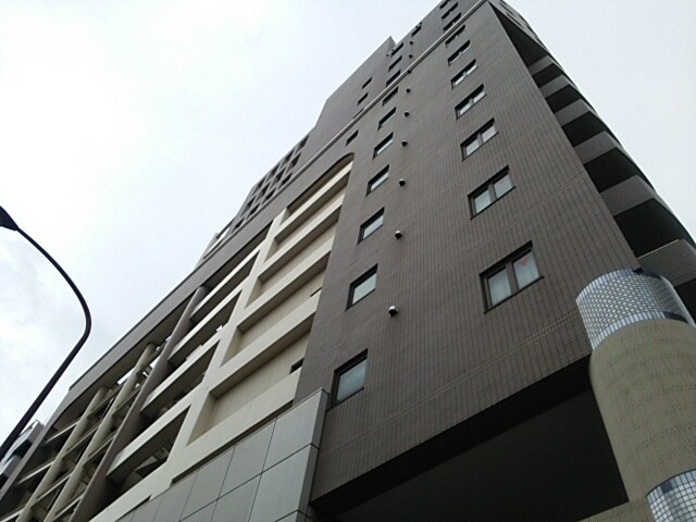 コロネード春日の物件外観写真