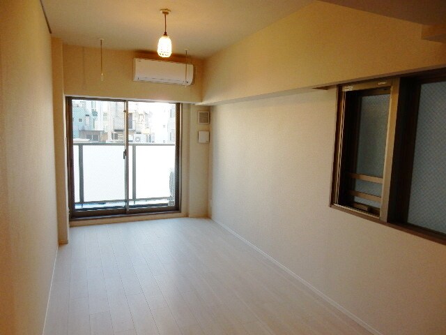 レジディア神田淡路町の物件内観写真