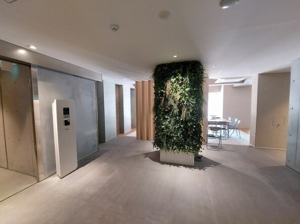 コンフォリア東新宿の物件内観写真