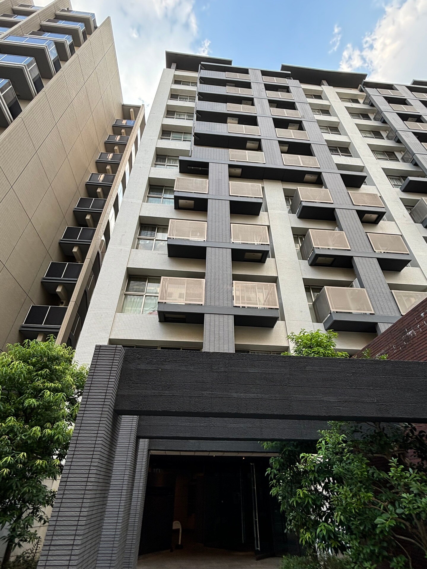 レジディア新宿イーストIIの物件外観写真