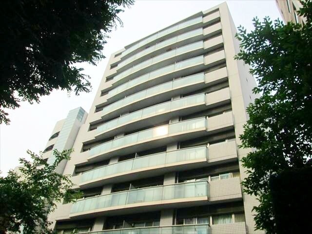 四番町プラザの物件外観写真