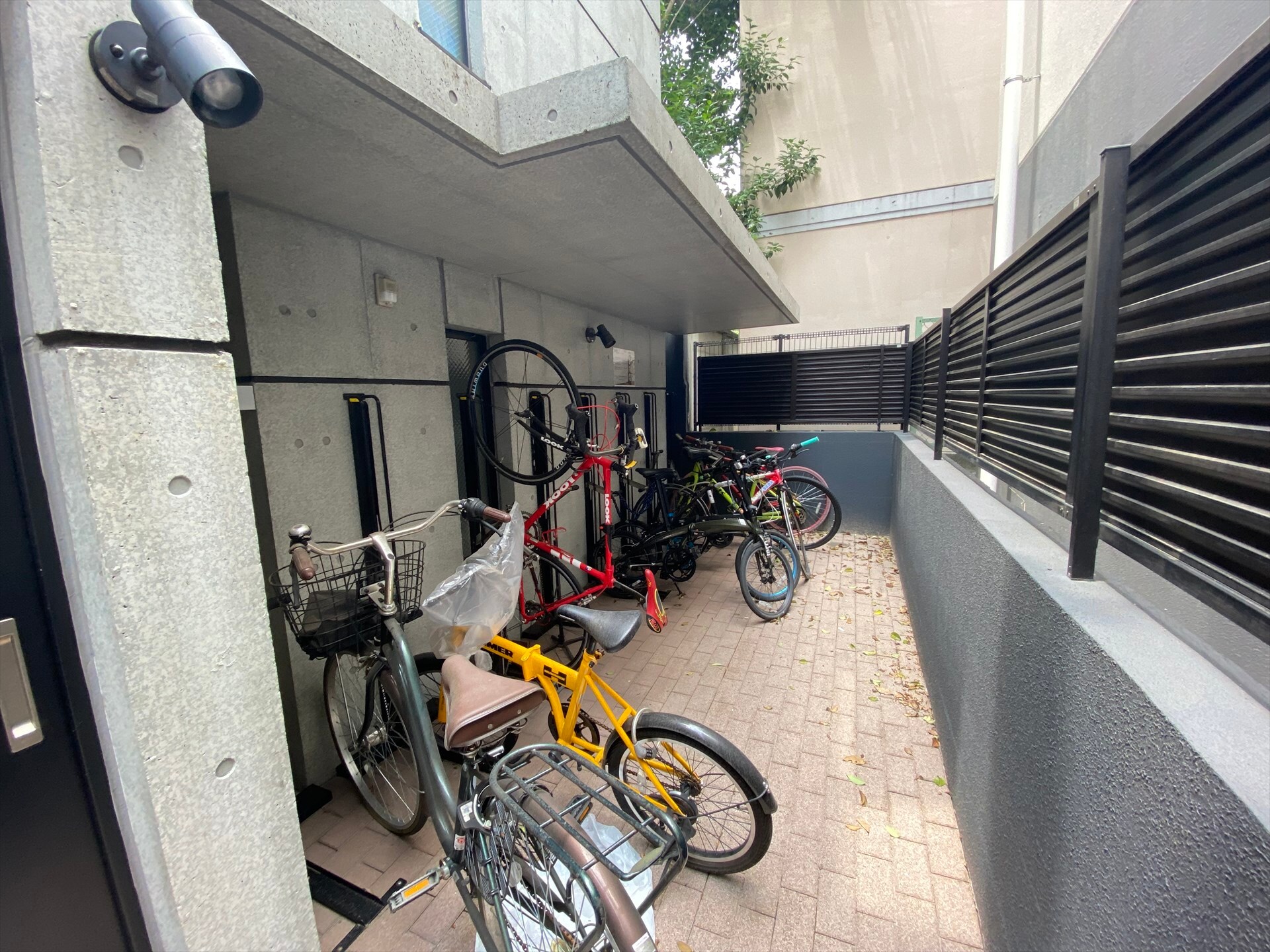 アレーロ市谷台町(ALERO市谷台町)の物件内観写真