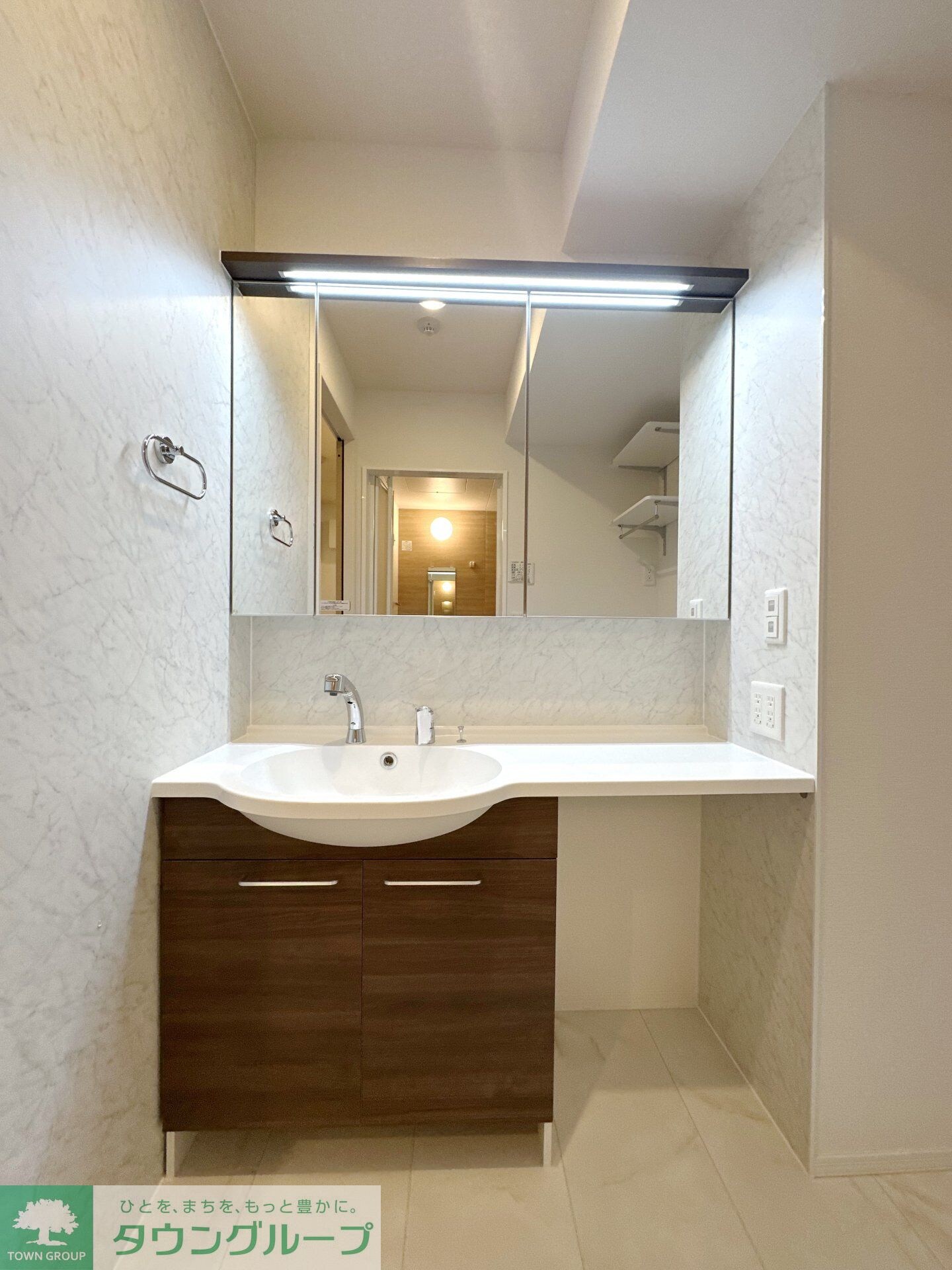 アベニール大倉山の物件内観写真