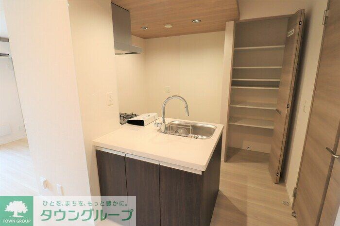 セレスティア弥生町の物件内観写真