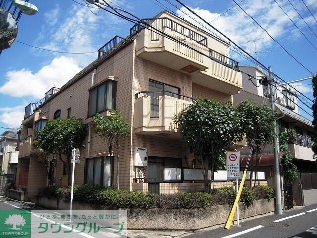 メゾン・ドゥ・メジロの物件外観写真