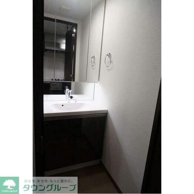 コンフォリア世田谷上馬の物件内観写真