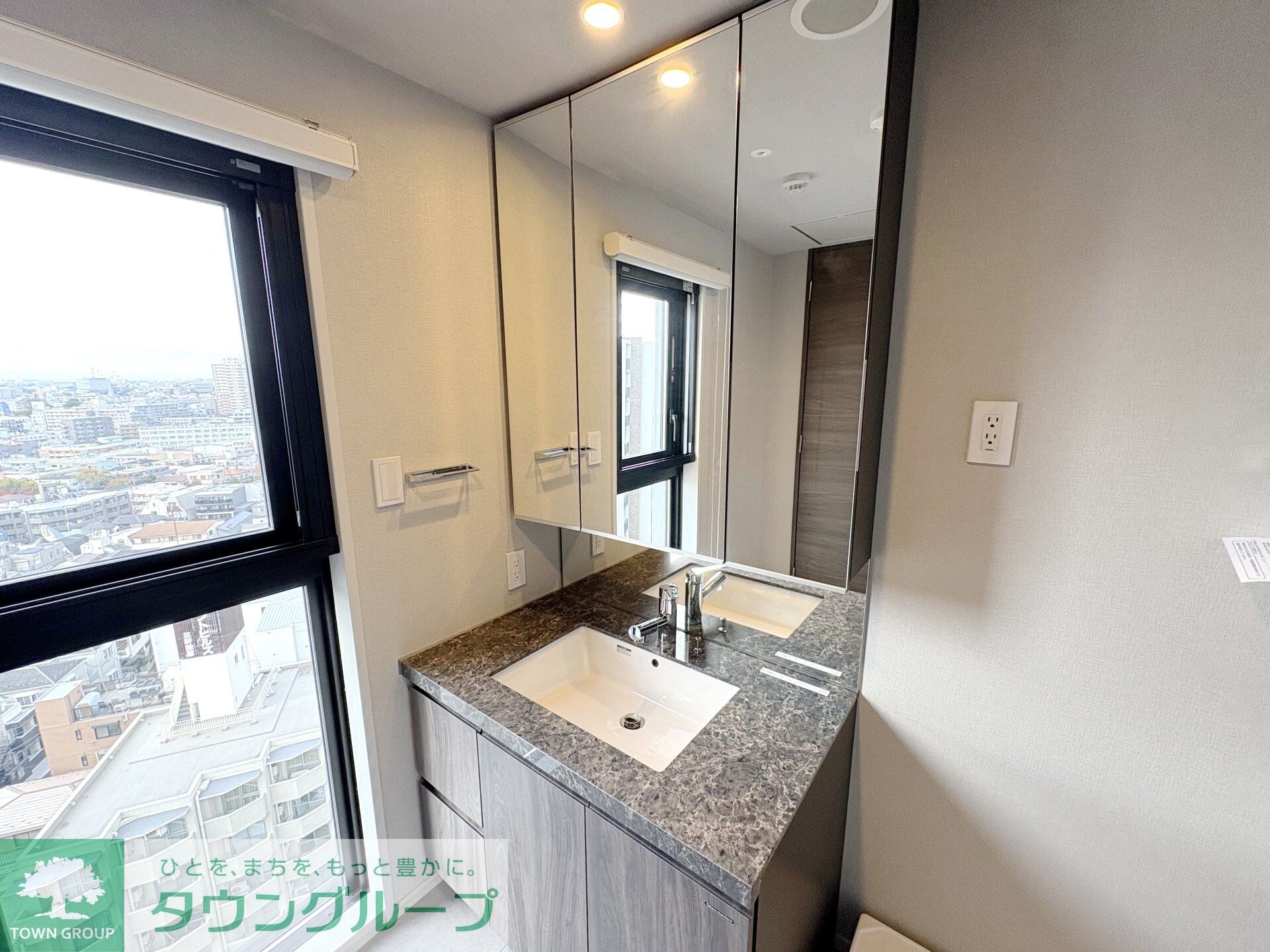 ルミーク三軒茶屋の物件内観写真