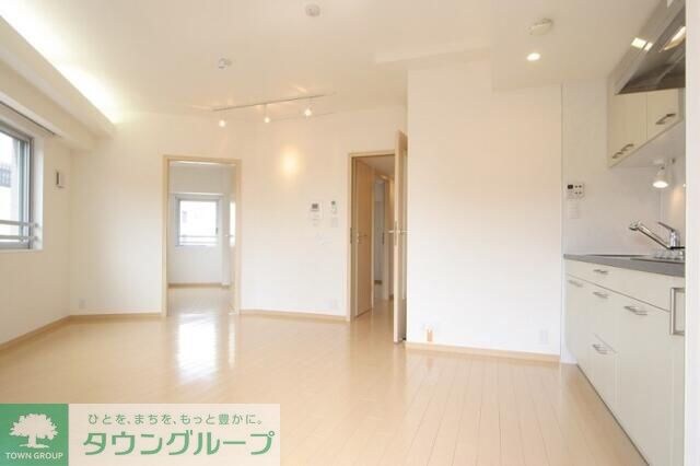 レジディア三軒茶屋の物件内観写真