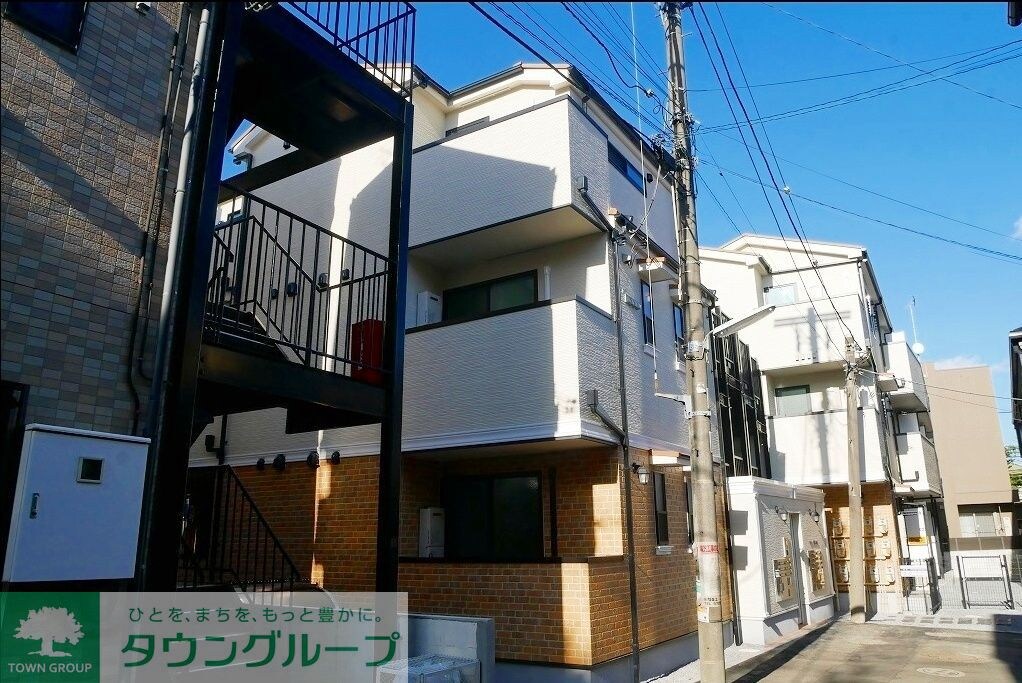 フリージア西小山の物件外観写真