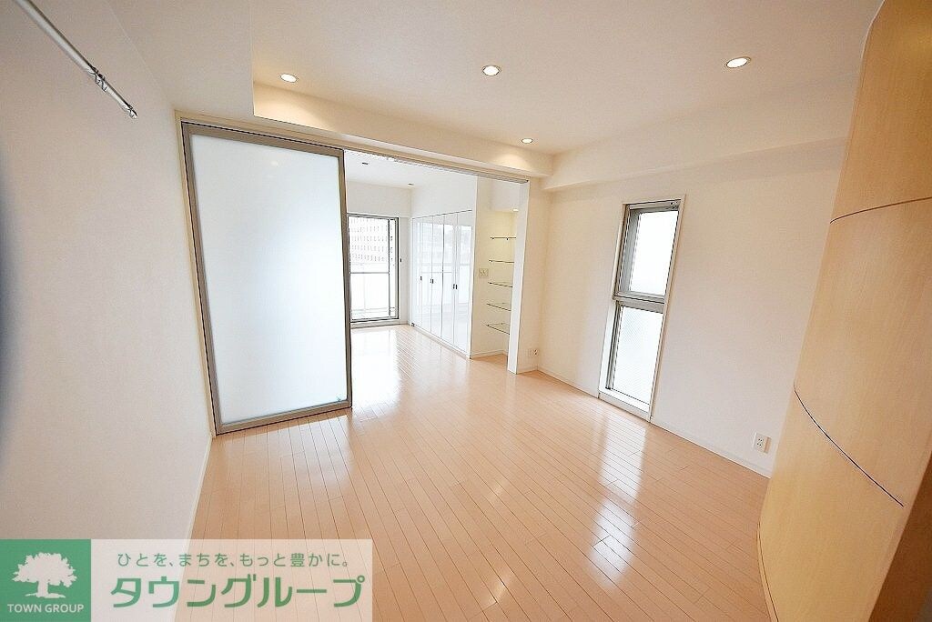 コンフォリア西麻布の物件内観写真