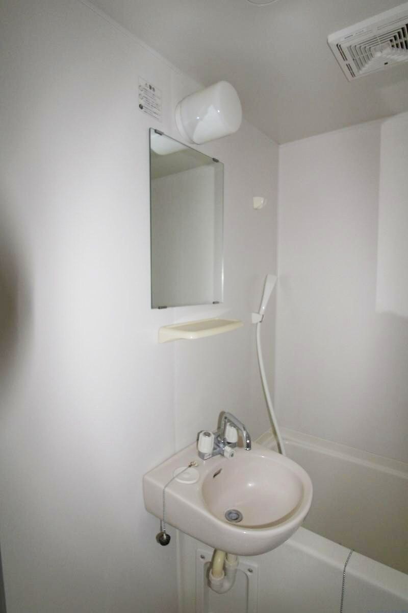 レオパレスエミの物件内観写真