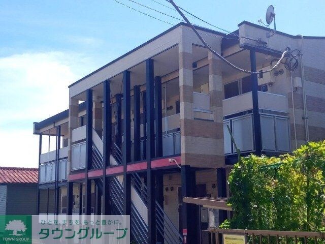 レオパレスサンスーシー白旗の物件外観写真