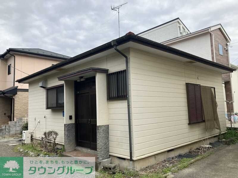 三上貸家 -の物件外観写真