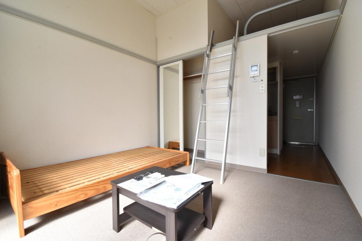 レオパレス鶴園の物件内観写真