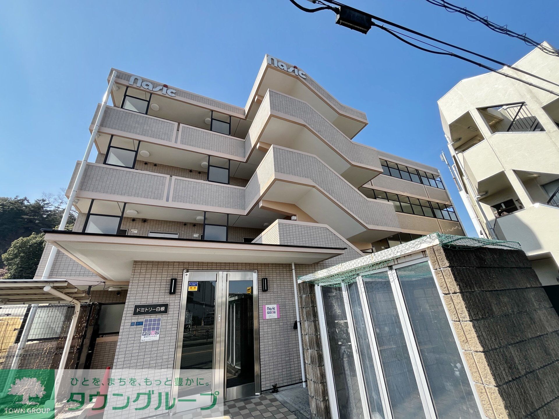 ドミトリー白根の物件外観写真