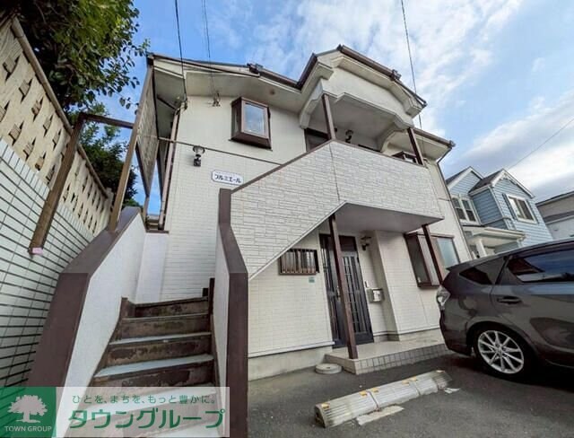 プルミエールの物件外観写真