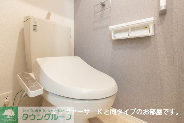 コリーナ アルモ Eの物件内観写真