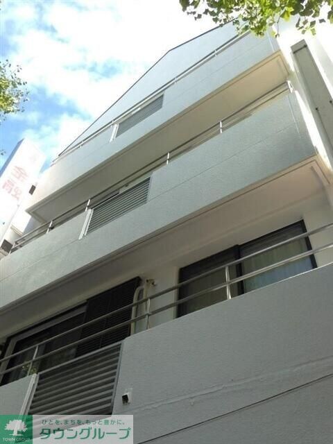 ホワイトマンションの物件外観写真