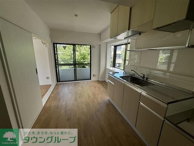 ホワイトマンションの物件内観写真