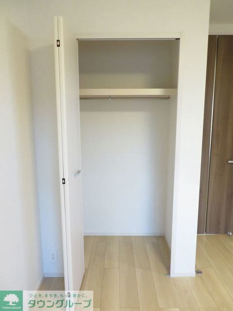 スプリング コートの物件内観写真