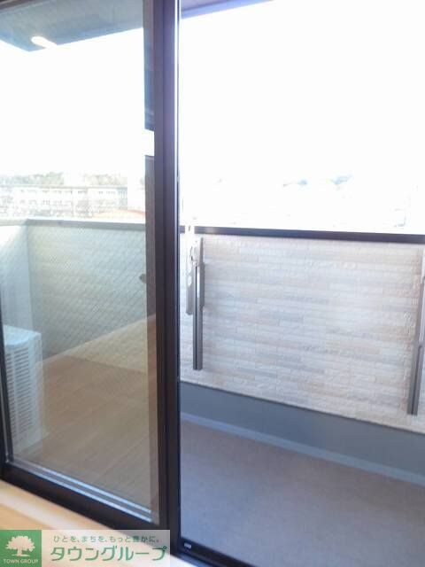 スプリング コートの物件内観写真