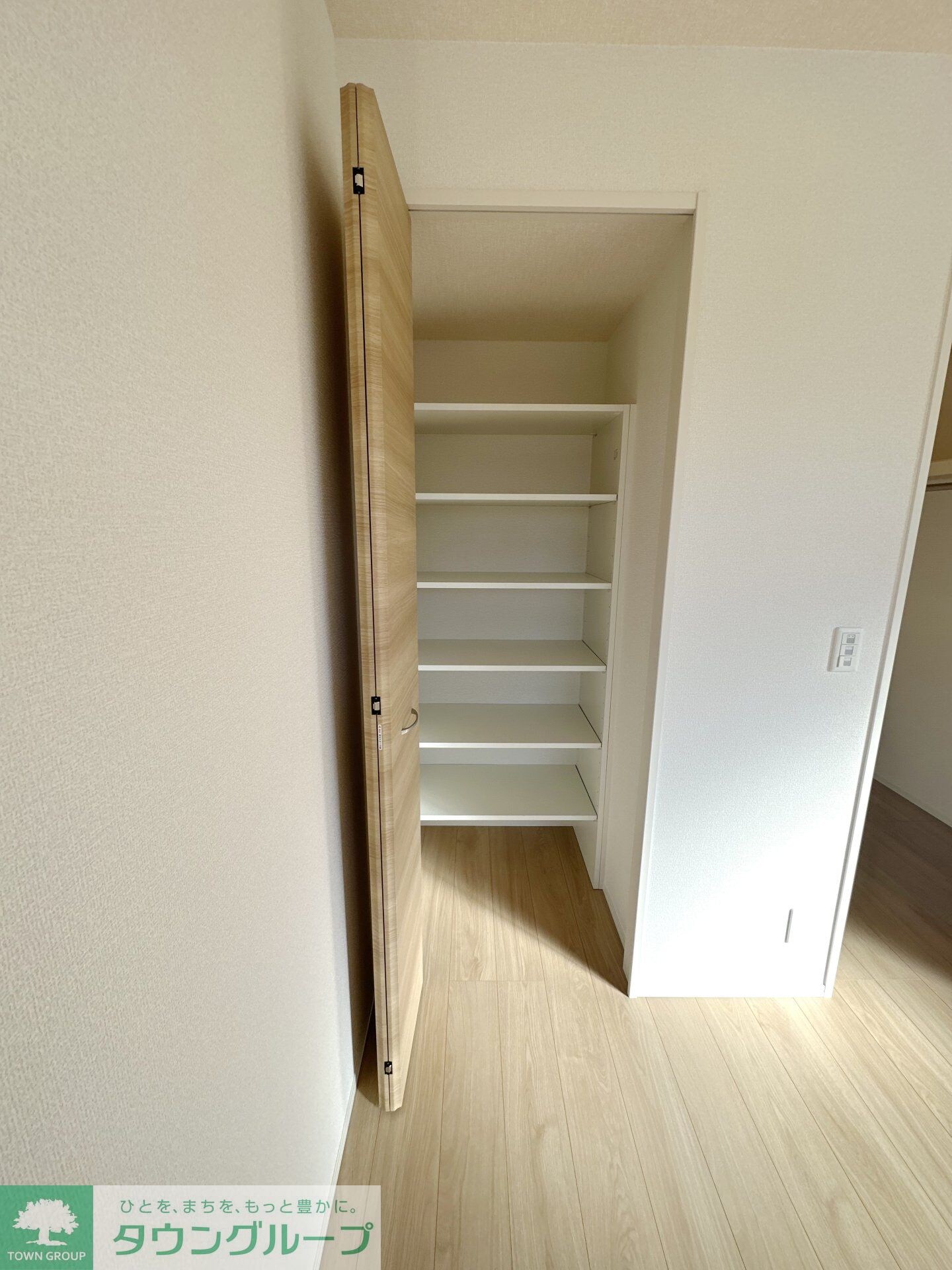 アベニール大倉山の物件内観写真