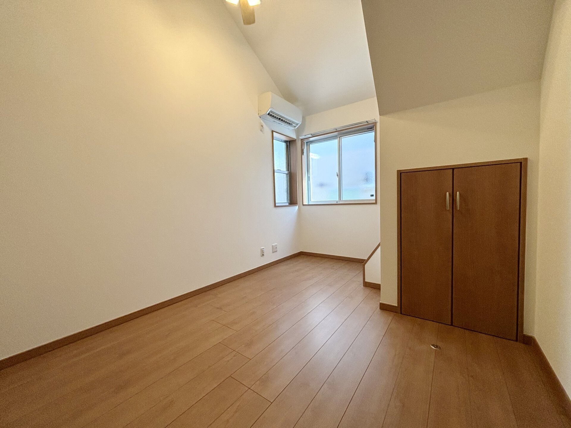 sri Pullanna Ikutaの物件内観写真