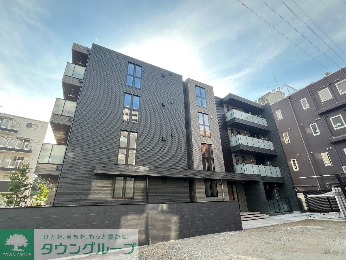 Chloe Westの物件内観写真