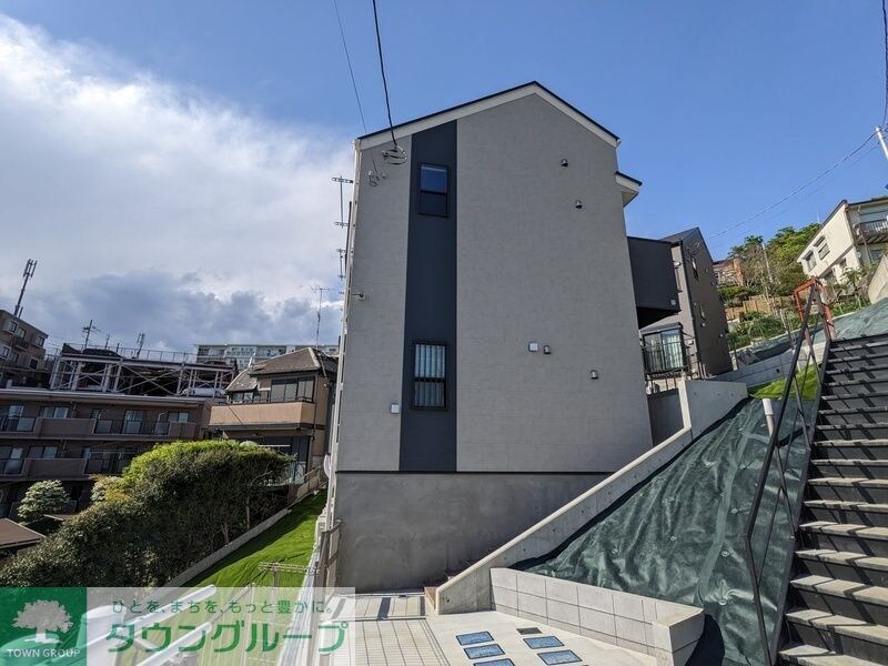 マ・ピエス生田8の物件外観写真