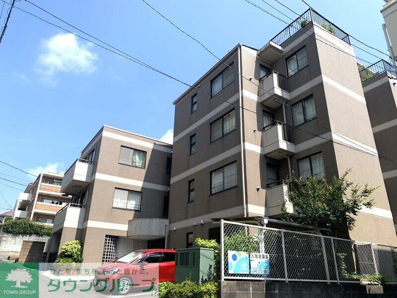 フラット百合ヶ丘の物件外観写真