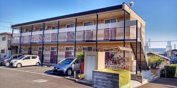 レオパレスパシオネの物件外観写真