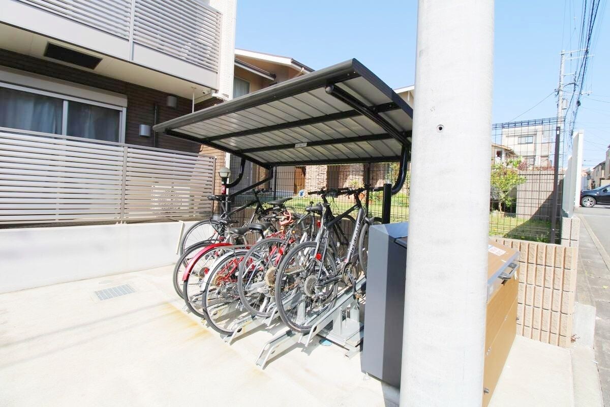 ミランダエビナ カームガーデンの物件内観写真