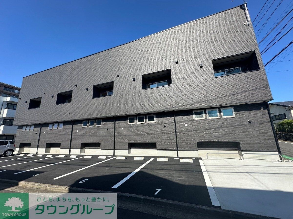 GARAGEクエストの物件外観写真