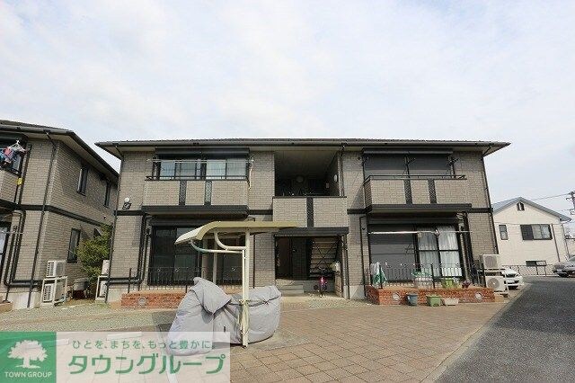 ロイヤルタウンDの物件外観写真