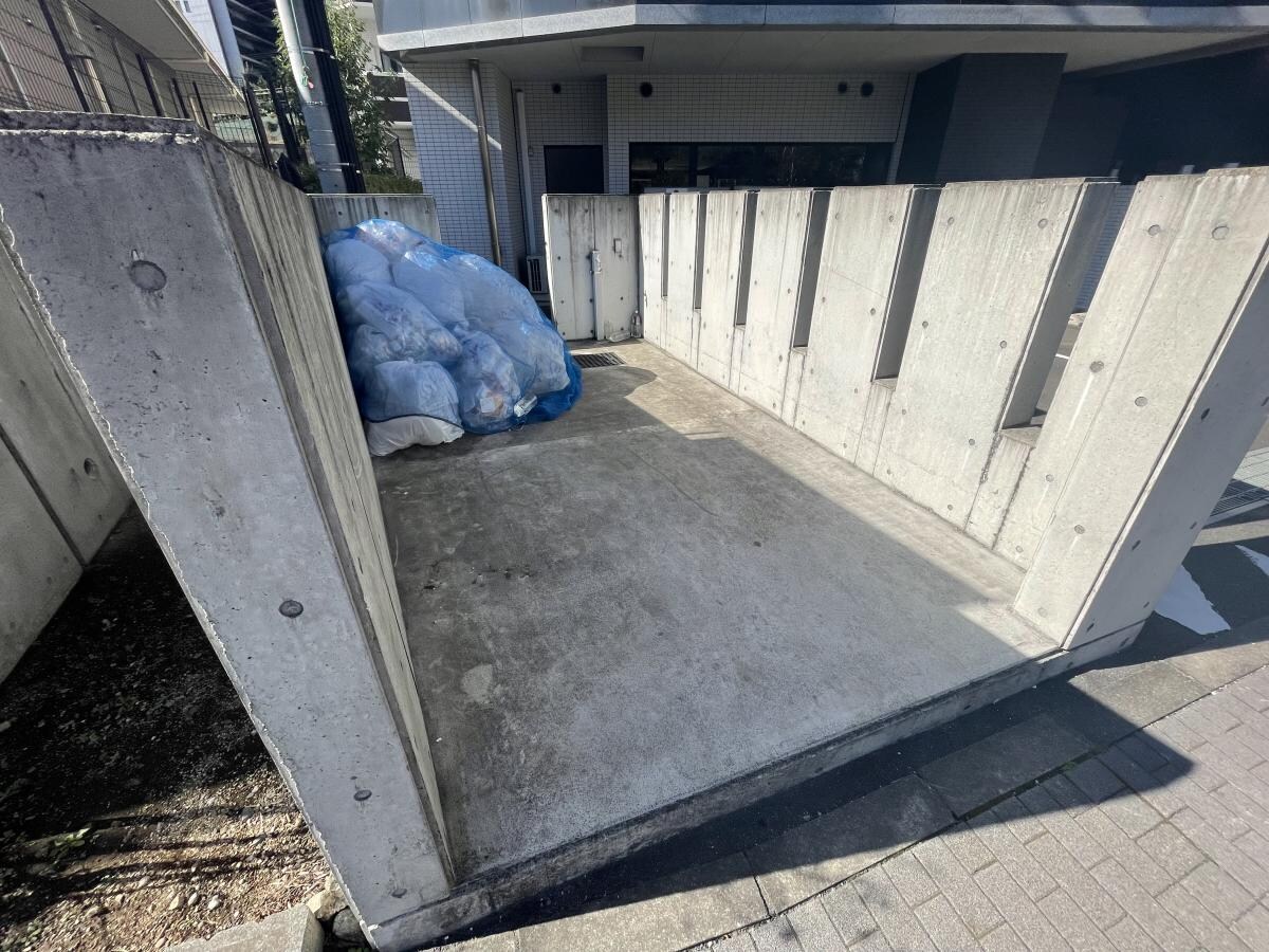 レーベンリヴァーレ町田ルージアタワーの物件内観写真