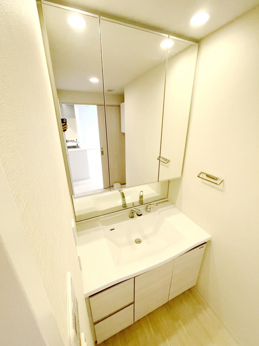 レーベンリヴァーレ町田ルージアタワーの物件内観写真