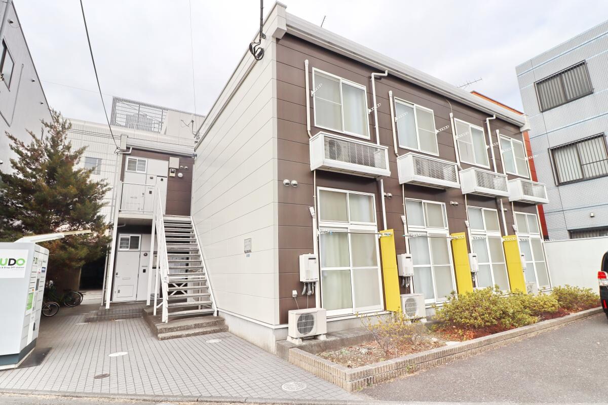 レオパレス中央林間の物件外観写真