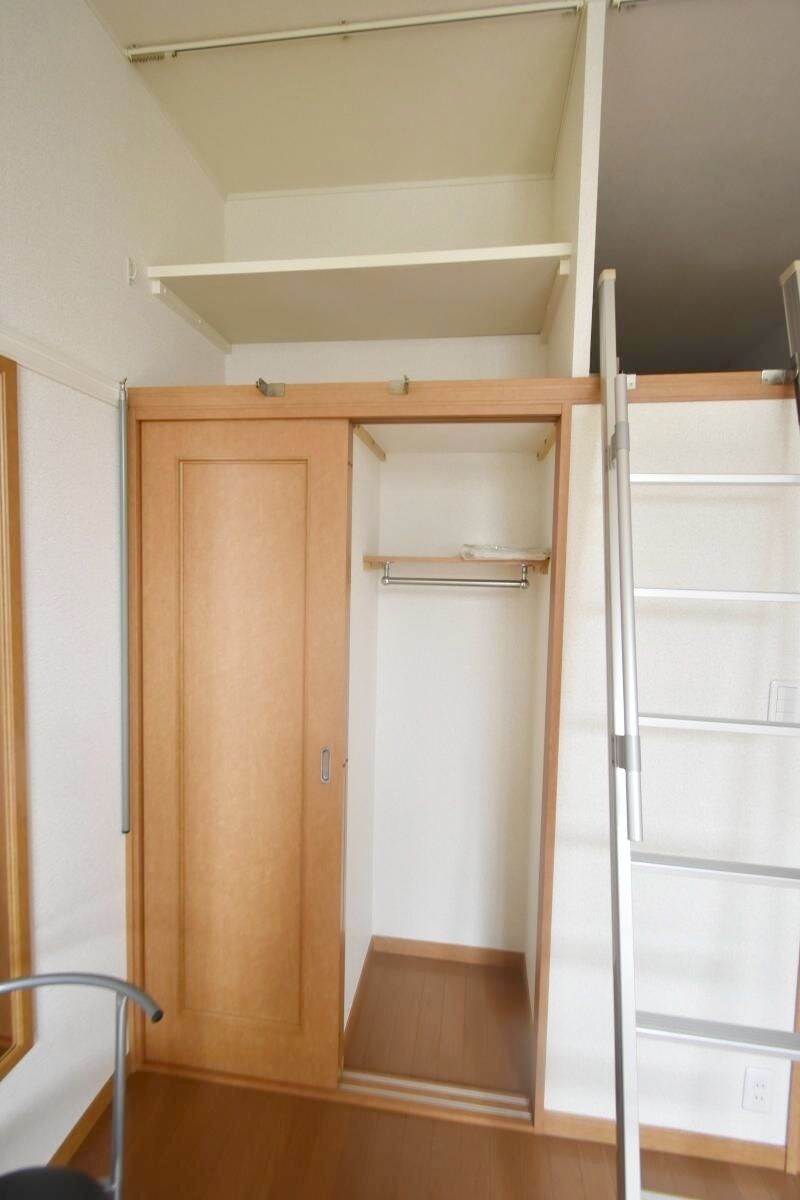 レオパレスセレブレイションの物件内観写真