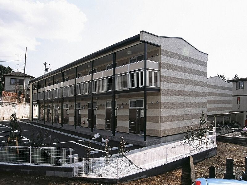 レオパレスIZM IVの物件外観写真