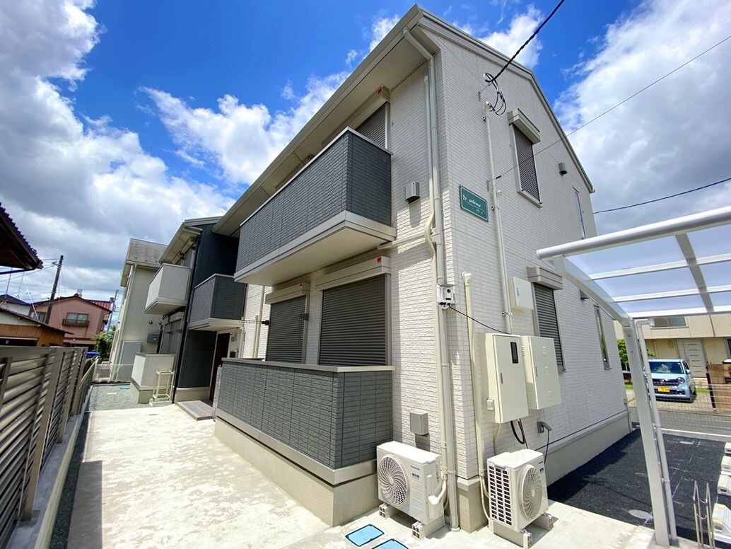 プルーズの物件外観写真